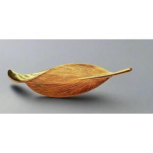 Small Gold Tone Leaf Brooch